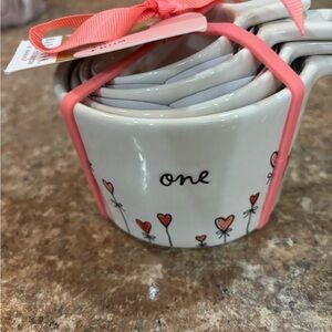 HTF 2025 Rae Dunn Heart Balloon Measuring Cups with handles script writing NWT